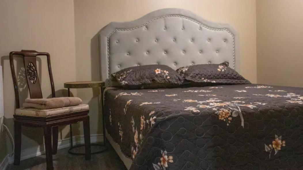 Riz Khan Peaceful Mississauga Home Extérieur photo