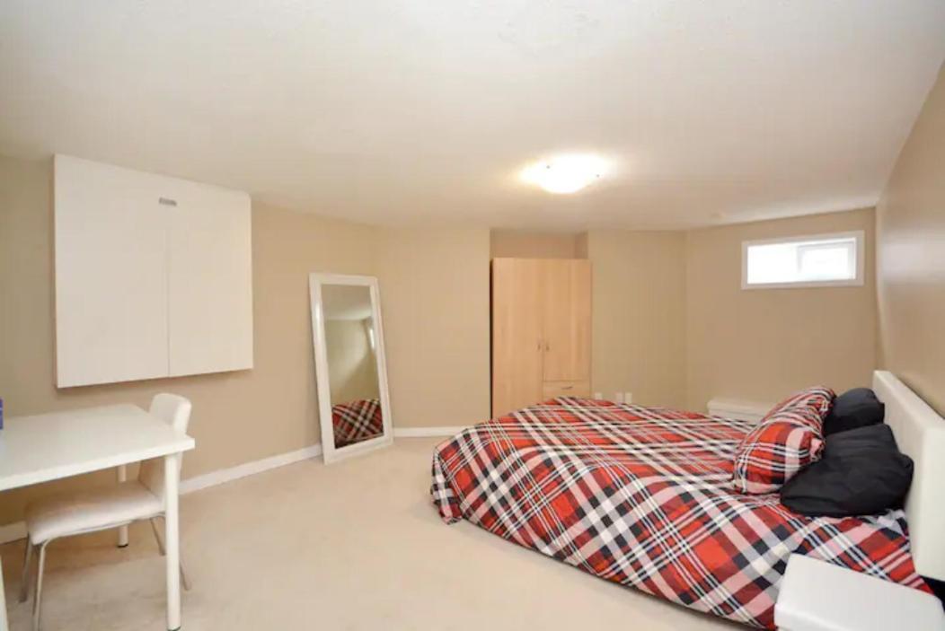 Riz Khan Peaceful Mississauga Home Extérieur photo