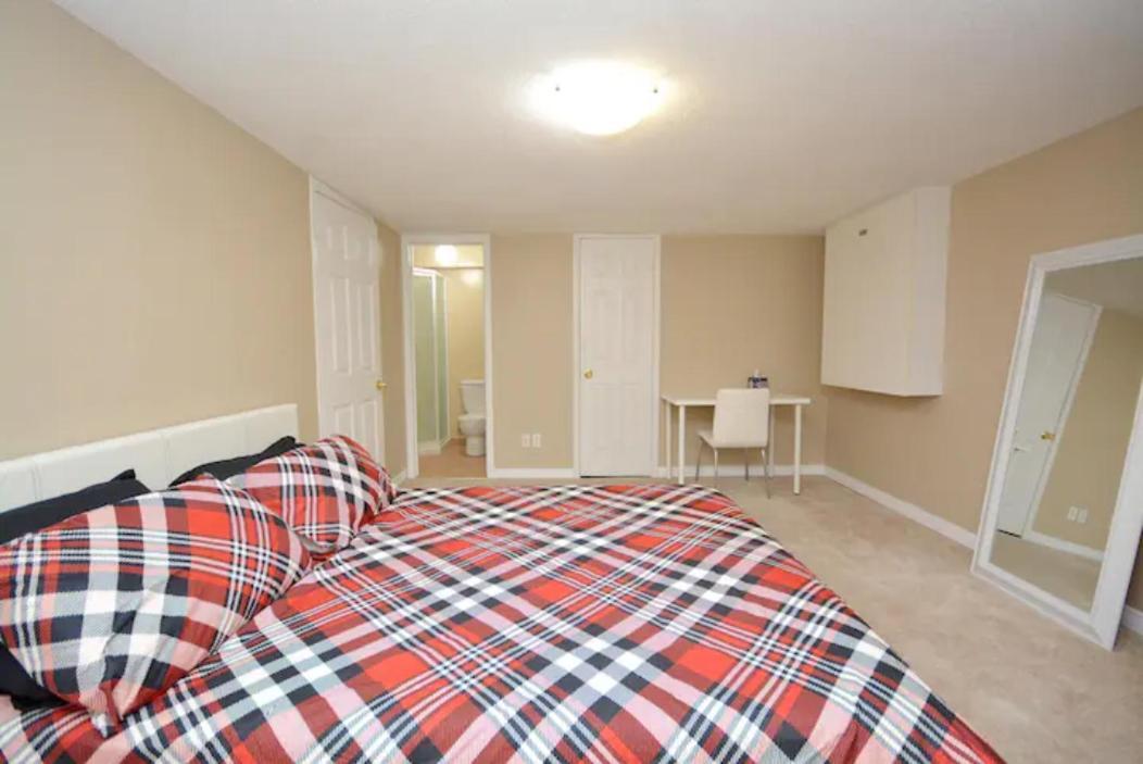Riz Khan Peaceful Mississauga Home Extérieur photo